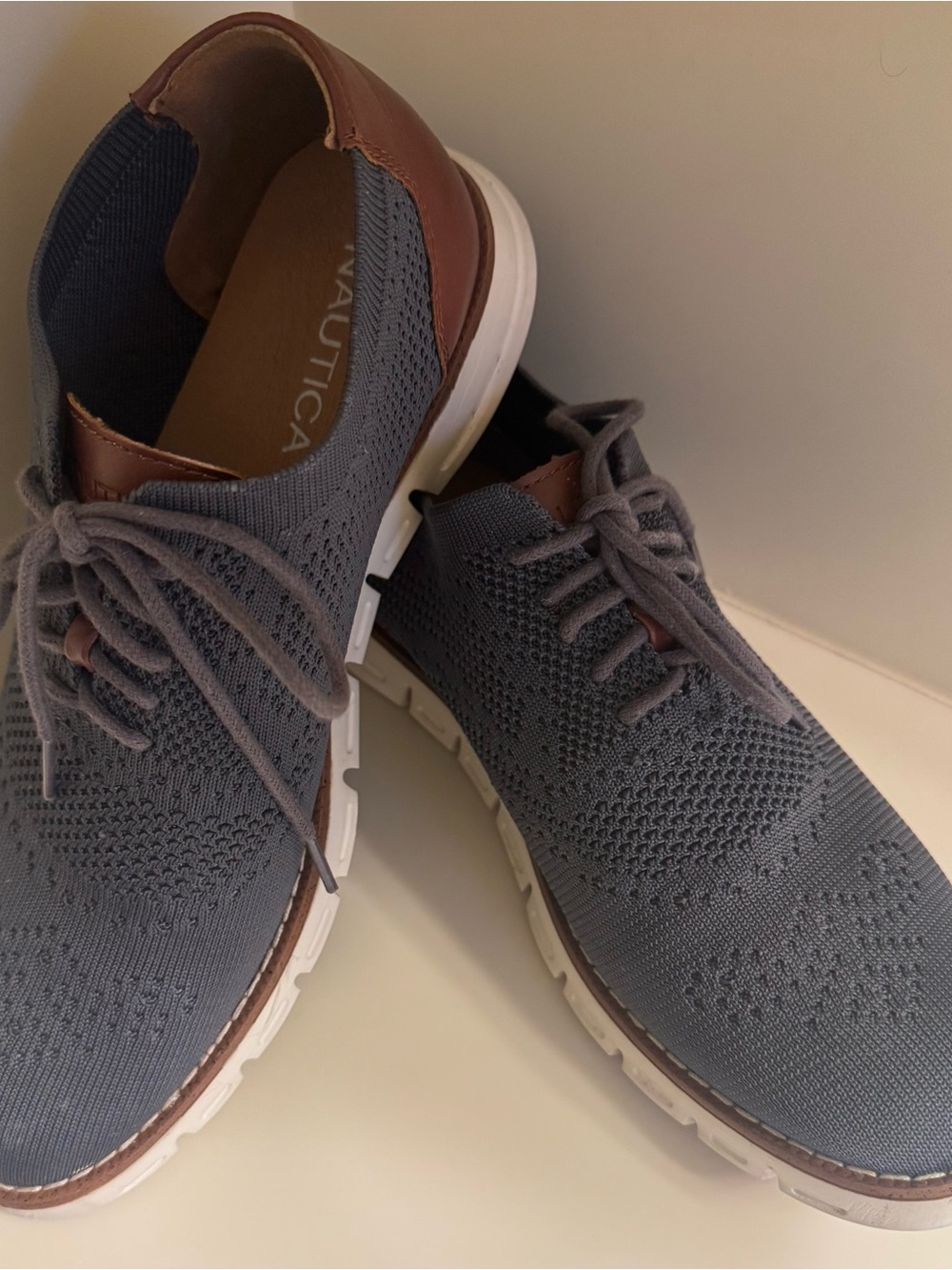Nautica Blue Gray Knit Lace-Up Oxfords with Brown Trim